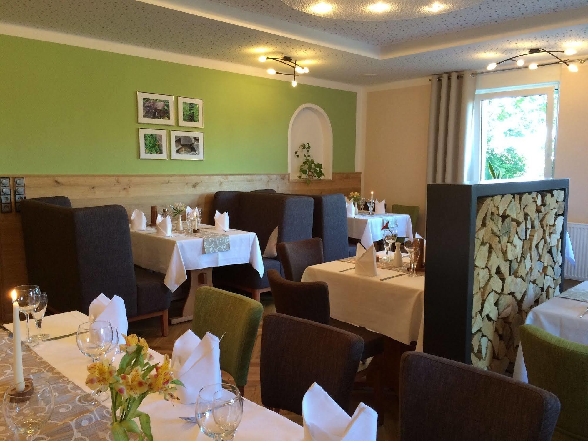 Hotel Restaurant Zwergschloesschen Γκέρα Εξωτερικό φωτογραφία